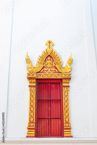 Obraz na płótnie Gates of an old Buddhist temple w salonie