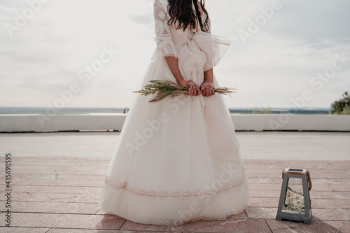Obraz na płótnie Detalle vestido de niña de comunión w salonie