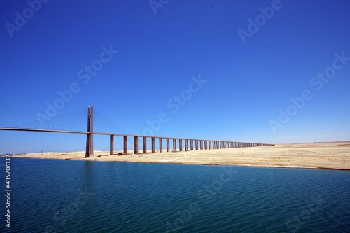 Fahrt durch den Suez Kanal