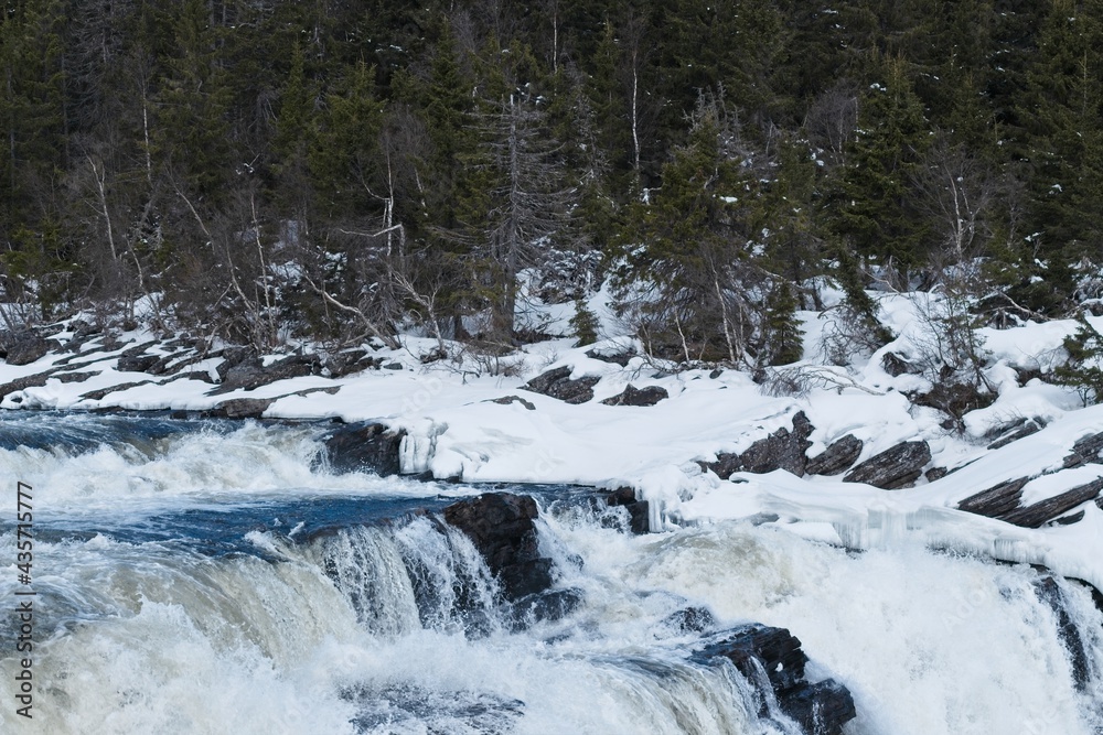 Obraz premium Tännforsen waterfall in northern Sweden