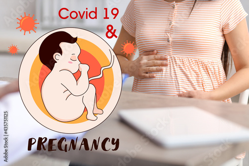 Young pregnant woman visiti...