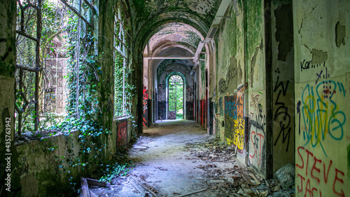 Fotografie Abandoned madhouse in Italy