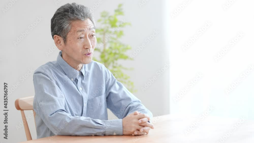 笑顔の高齢の男性 笑顔の高齢の男性