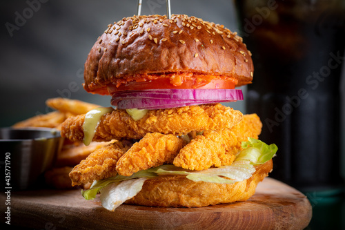 Картината върху платно chicken tender burger