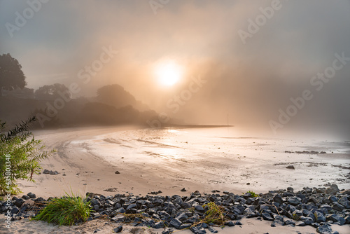 Sonnenaufgang am Wedeler Elbstrand (bei Hamburg)