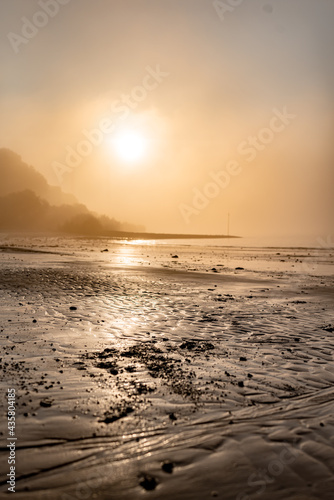 Sonnenaufgang am Wedeler Elbstrand (bei Hamburg)