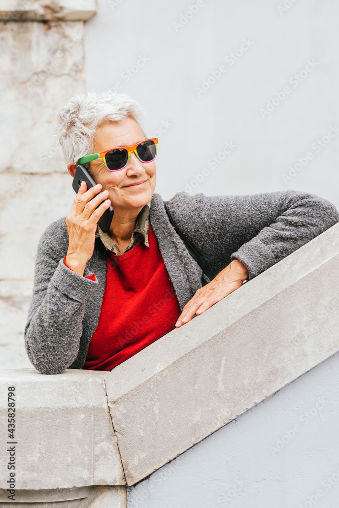 Lesbian Granny Pic