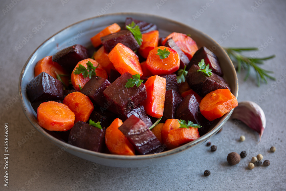 Cooked beets and carrots, healthy vegetarian dish