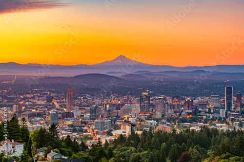 Portland, Oregon, USA downtown skyline with Mt. Hood