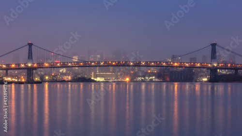 Williamsburg bridge on a foggy morning 