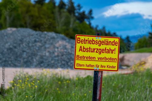 Wallpaper Mural Absturzgefahr! Torontodigital.ca