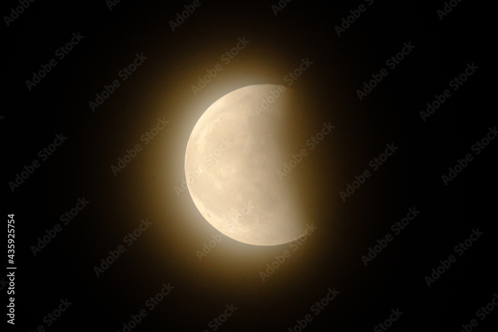 Naklejka premium lunar eclipse