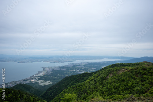 蓬莱山から眺める琵琶湖
