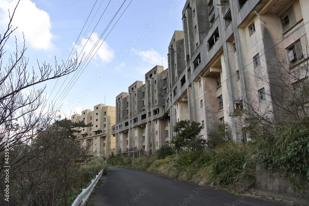 8階建ての廃墟1 8階建ての廃墟1