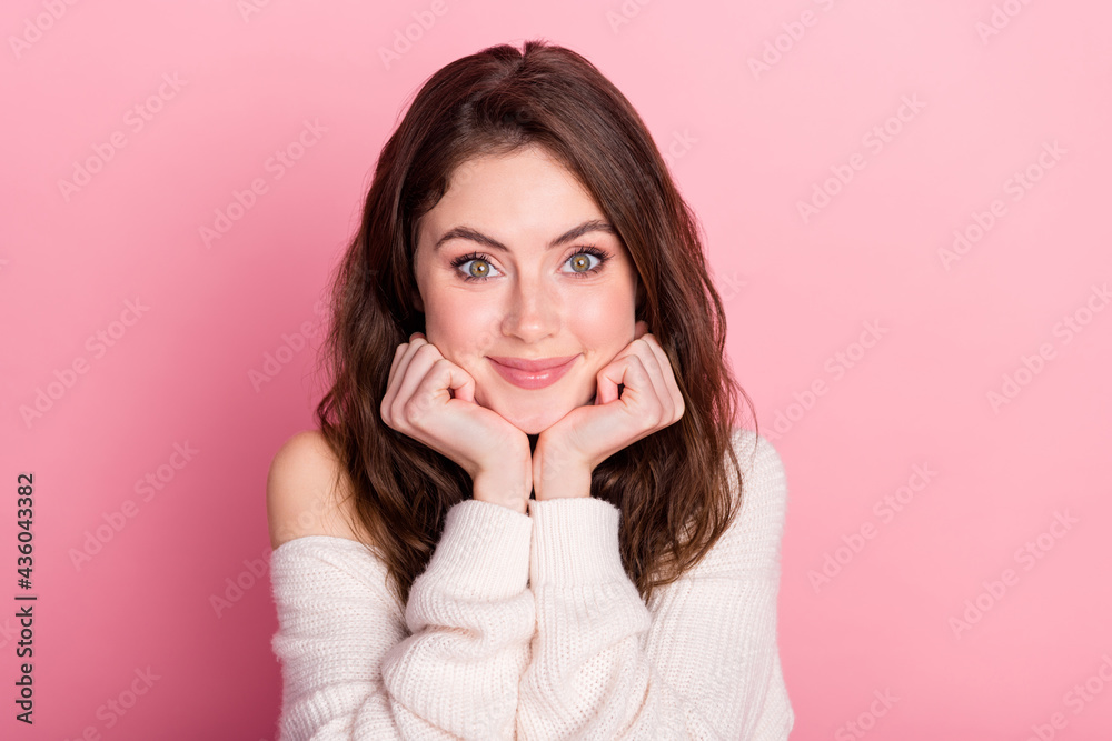 Φωτογραφία Photo of young attractive girl happy positive smile hands touch chin dream calm