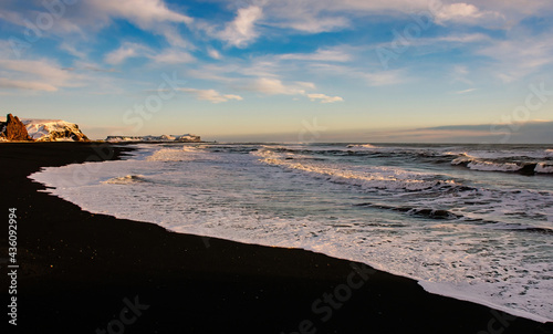 Fototapeta Naklejka Na Ścianę i Meble -  Winter View of Reynisfjara Black Beach, Iceland