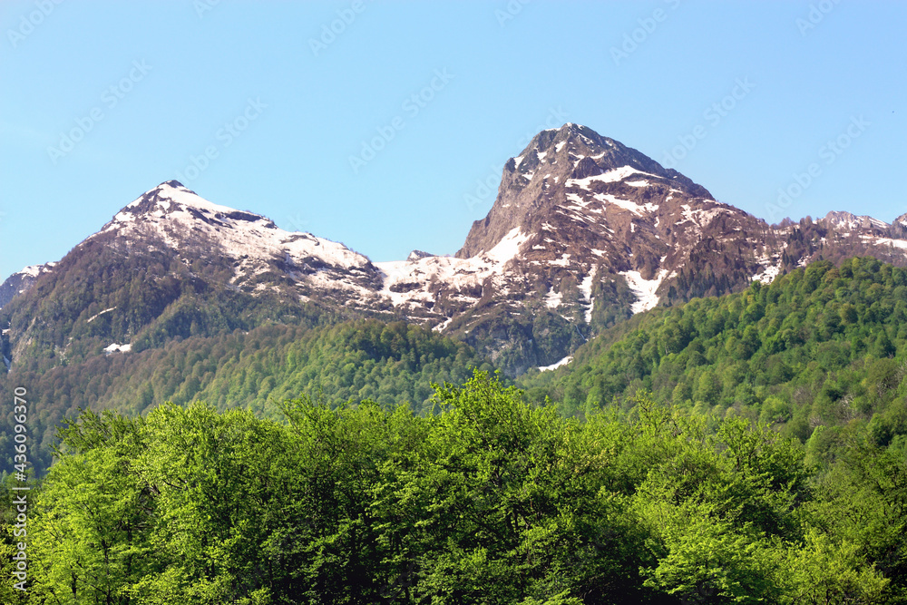 Double peak of the mountain range