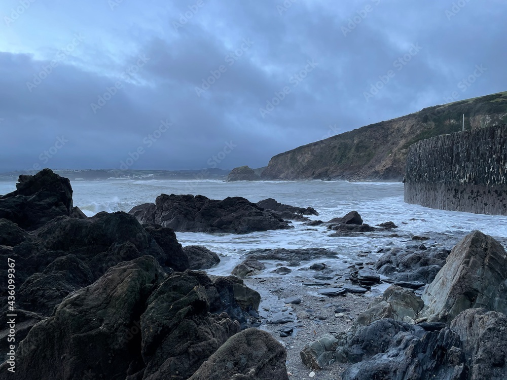 Obraz premium Winter sunsets on the beach Cornwall