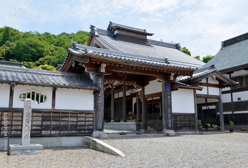 清凉寺　山門　滋賀県彦根市