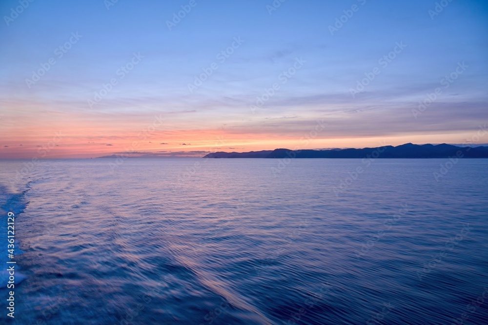 津軽海峡上で見た夕焼け情景＠北海道