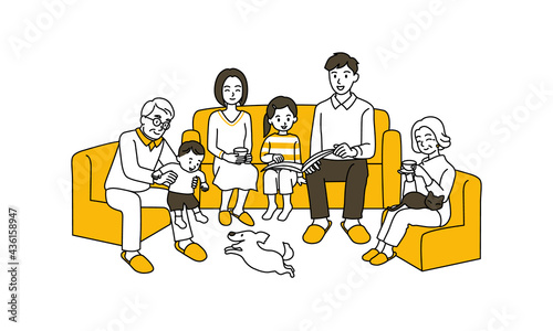 ソファに座る三世代の家族