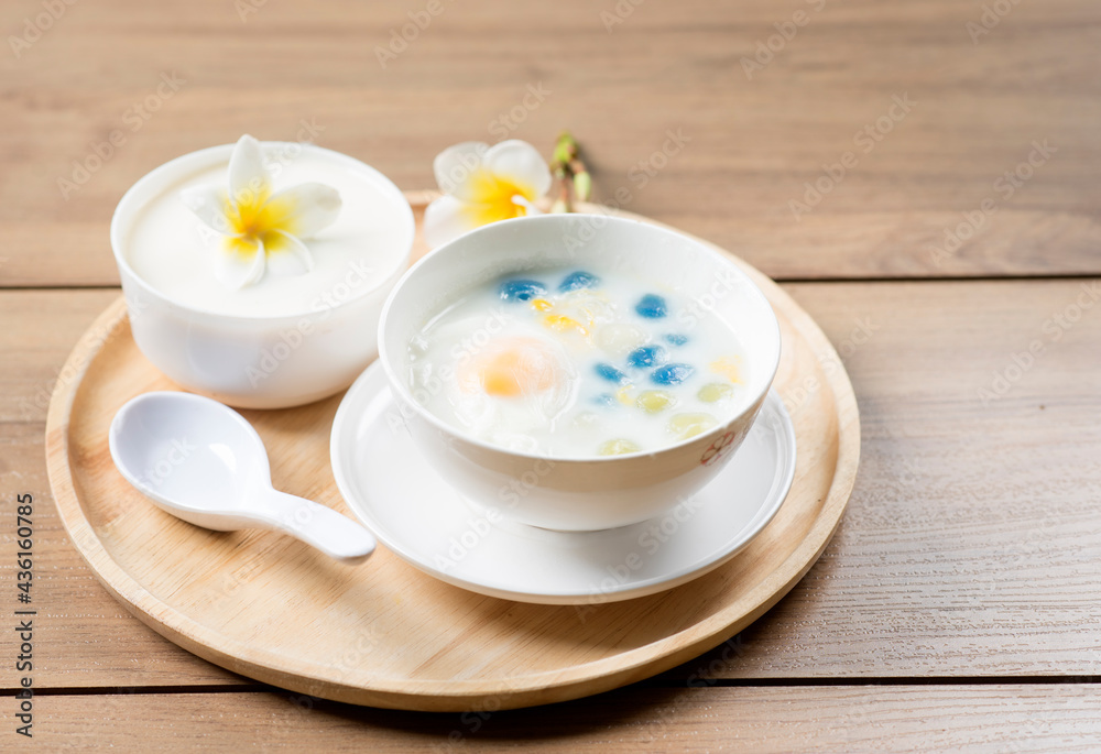 Bua Loy Dessert is the dessert of Thailand. Bua Loy Dessert is the dessert of Thailand.