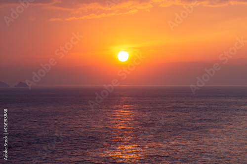 海の夕陽 © 3kneko