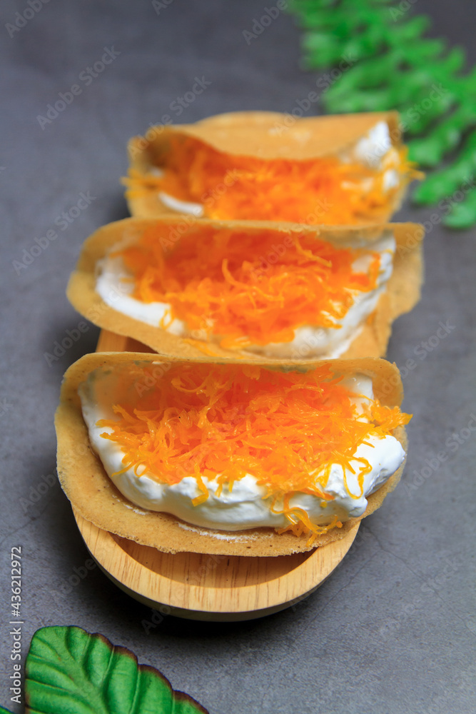 Thai desserts Thai Crispy Pancake (Kanom Buang) Thai desserts Thai Crispy Pancake (Kanom Buang)