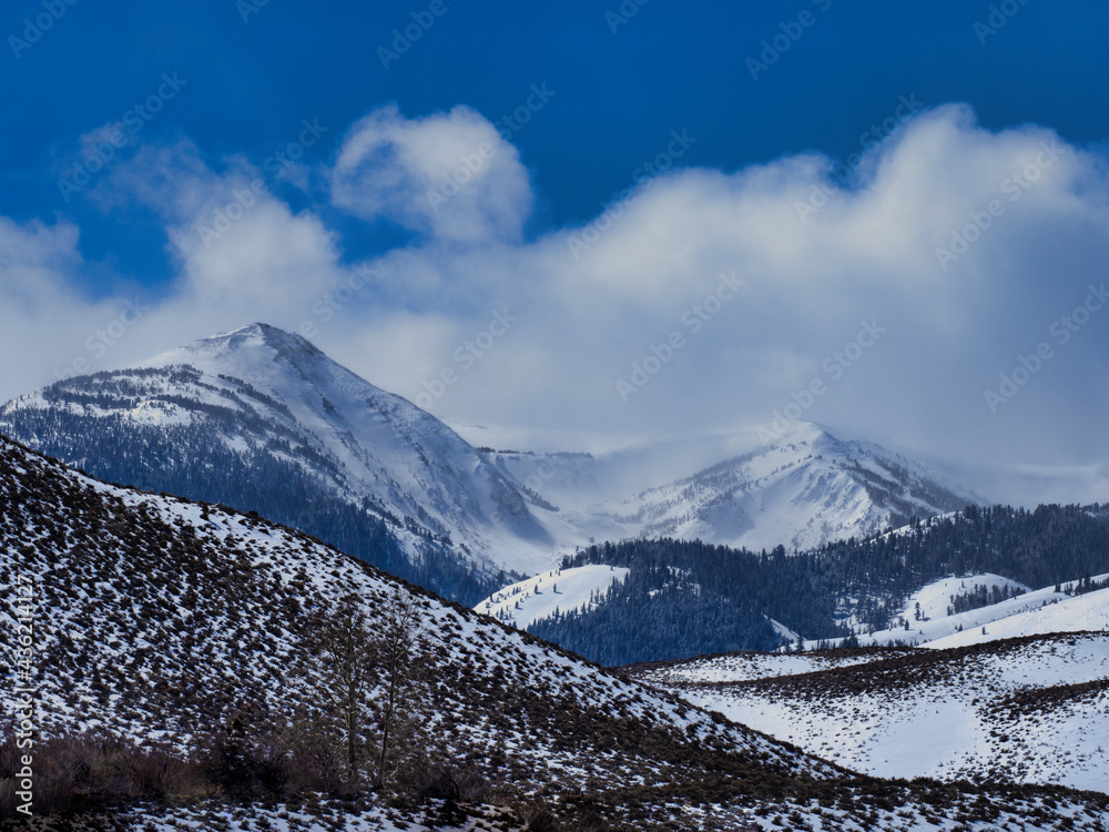 Wonderful Scene along the Highway395, Snow capped mountain