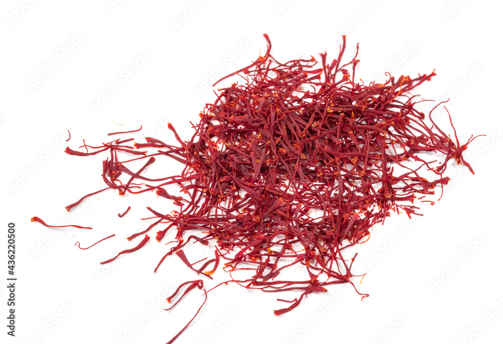 Naklejka premium Pile of saffron threads an isolated on white background