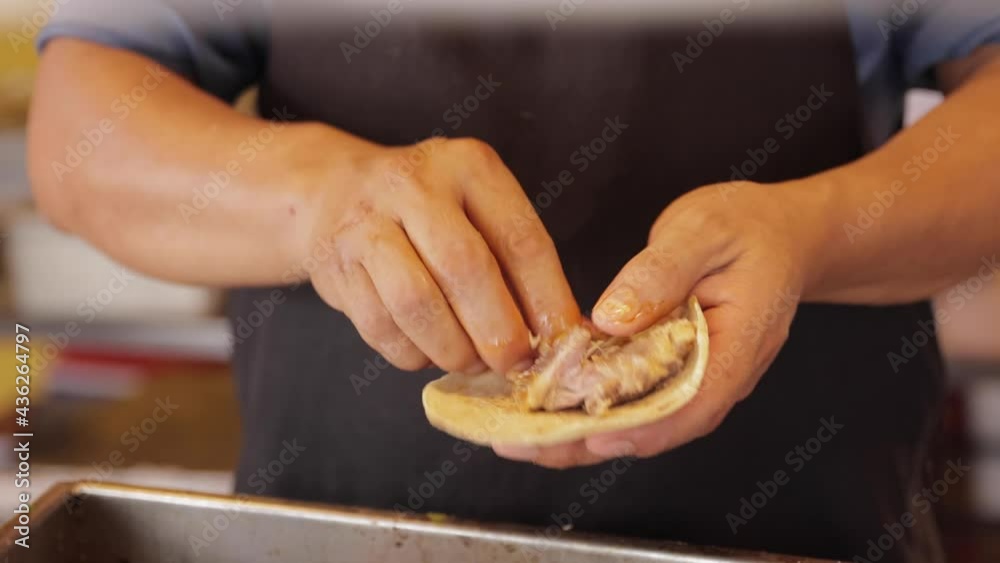 HACIENDO UN TACO 