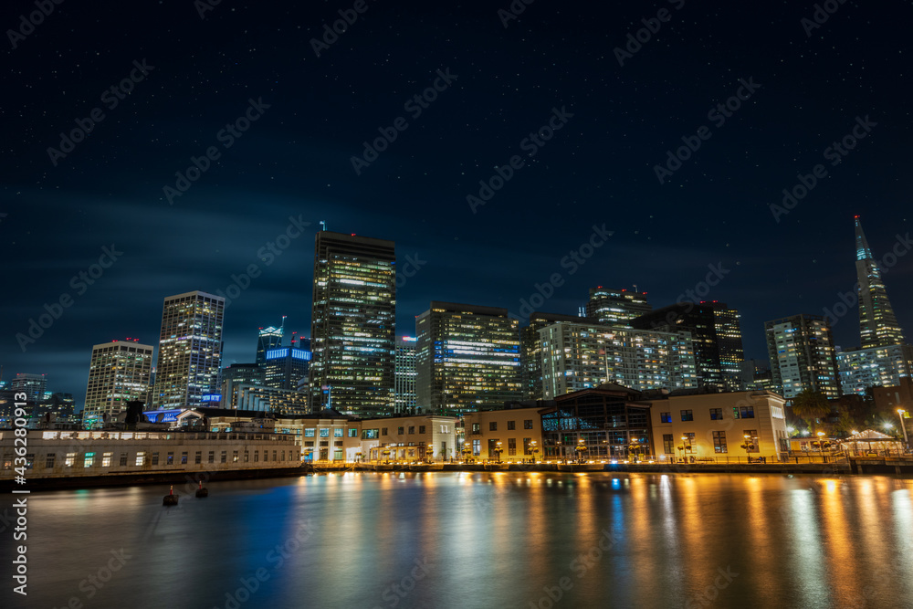 Fototapeta premium city at night