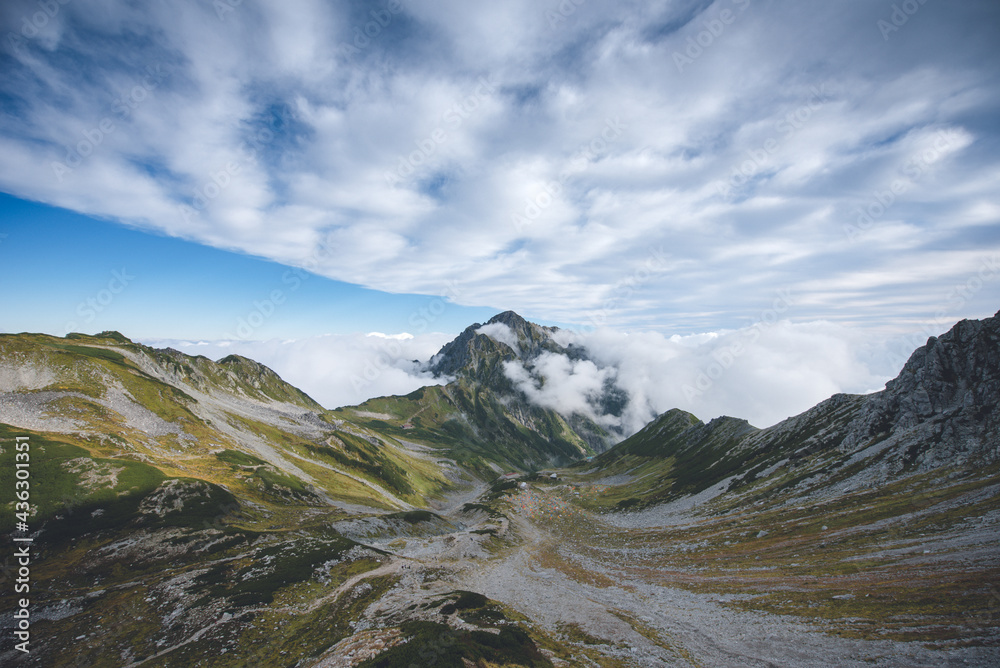 Fototapeta premium 剱沢キャンプ場, 剱岳, 立山連峰, 北アルプストレッキング