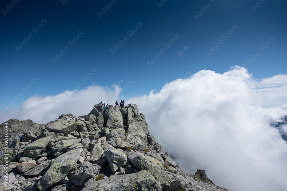 雄山頂上からの眺め, 立山三山, 北アルプストレッキング