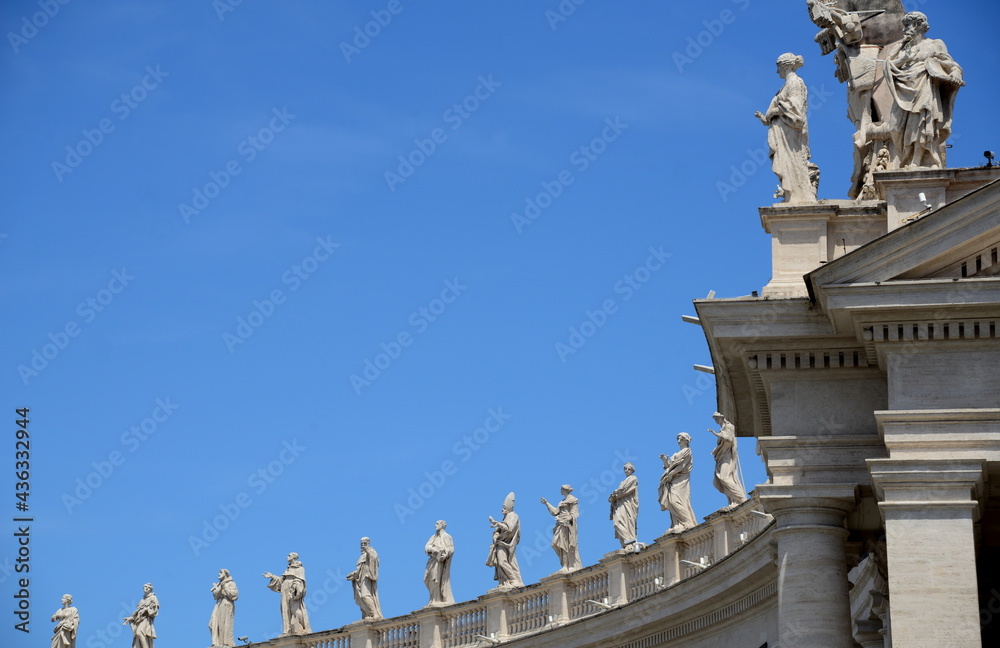 Obraz premium Vatican City, a city-state in central Rome, Italy, is the heart of the Roman Catholic Church. In addition to being the seat of the Pontiff, it houses a collection of extraordinary works of art, archit