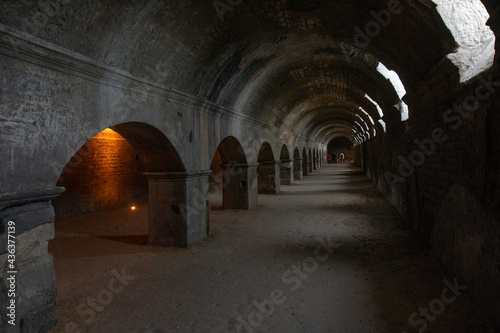 Les cryptoportiques du Forum romain d Arles