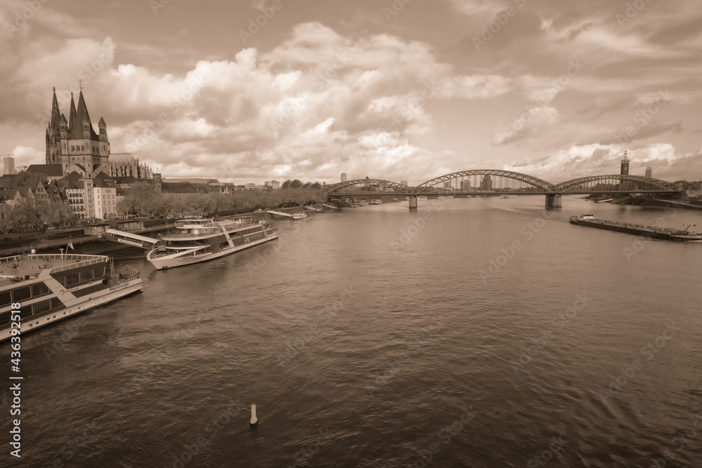 Fototapeta premium Rhein bei Köln