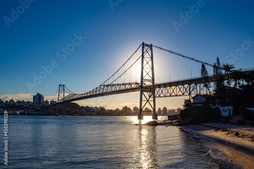 bridge at sunset of Florian  polis Island and Herc  lio Luz Bridge  Santa Catarina  Brazil  florianopolis