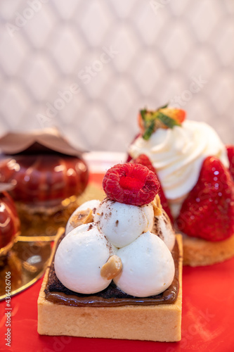 Hazelnut Vanilla tart with raspberry on top