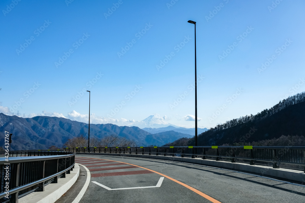 山梨県甲州市 柳沢峠 大菩薩ライン