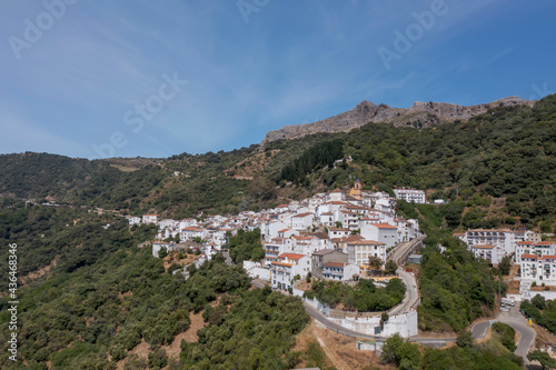 Municipio de Algatocín en la comarca del valle del Genal, Andalucía  © Antonio ciero
