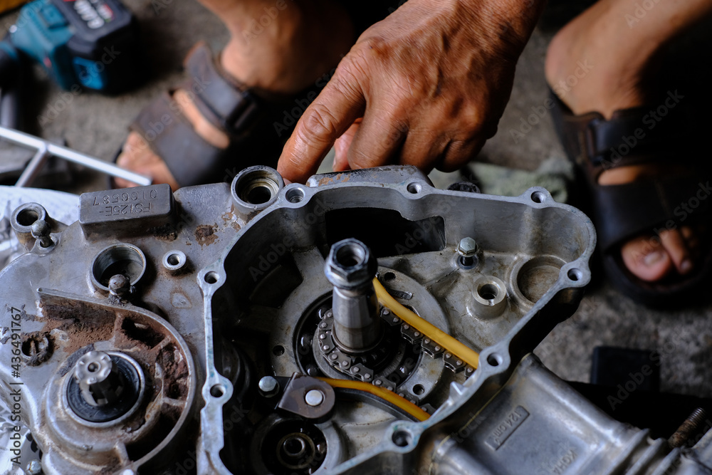 Motorcycle engine small motorcycle maintenance. Motorcycle engine small motorcycle maintenance.