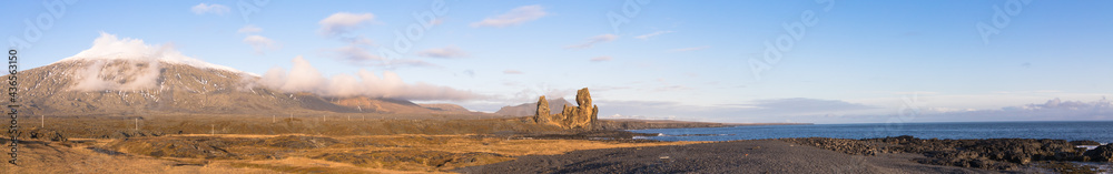 Views of the Lóndrangar volcanic plugs, Snæfellsnes Peninsula, Iceland