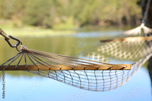 Portrait of a hammock in a mountain lake © Antonioguillem