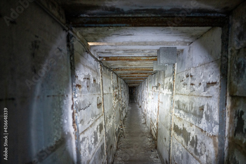 Alter verlassener Bunker der Nationalen Volksarmee und der Deutschen Demokratische Regierung DDR - Lost Place
