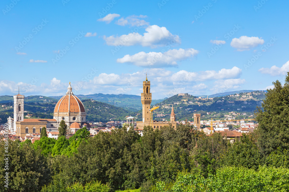 Obraz premium View of famous buildings in Florence