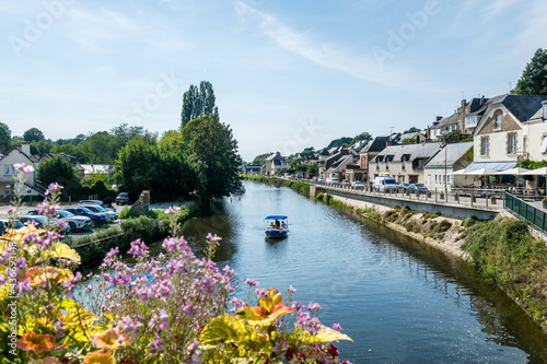 Josselin, cité de caractère et village fleuri, baigné par la rivière l'Oust, se situe dans la Morbihan en Bretagne. © Bernard GIRARDIN