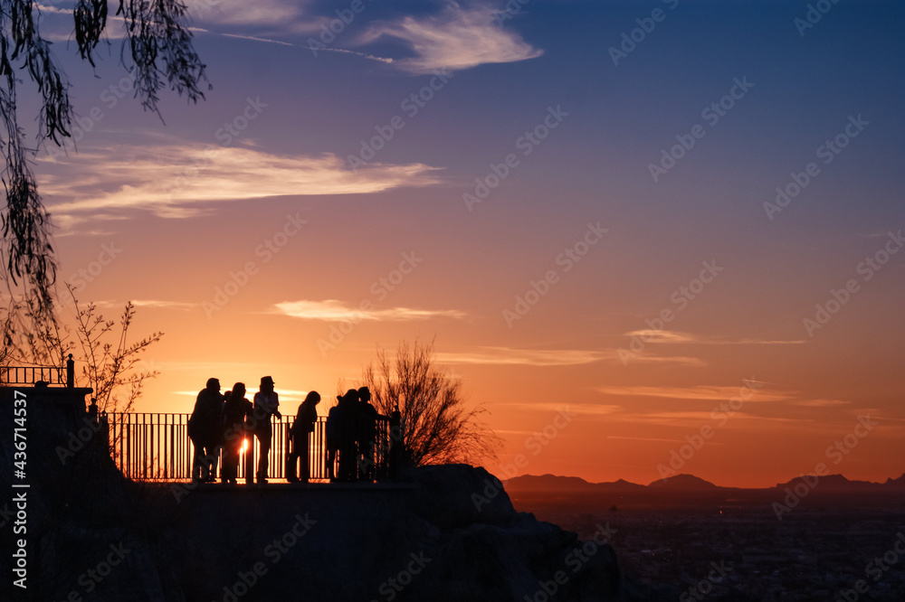 Atardecer en el cerro de la campana, Hermosillo, Sonora, México.