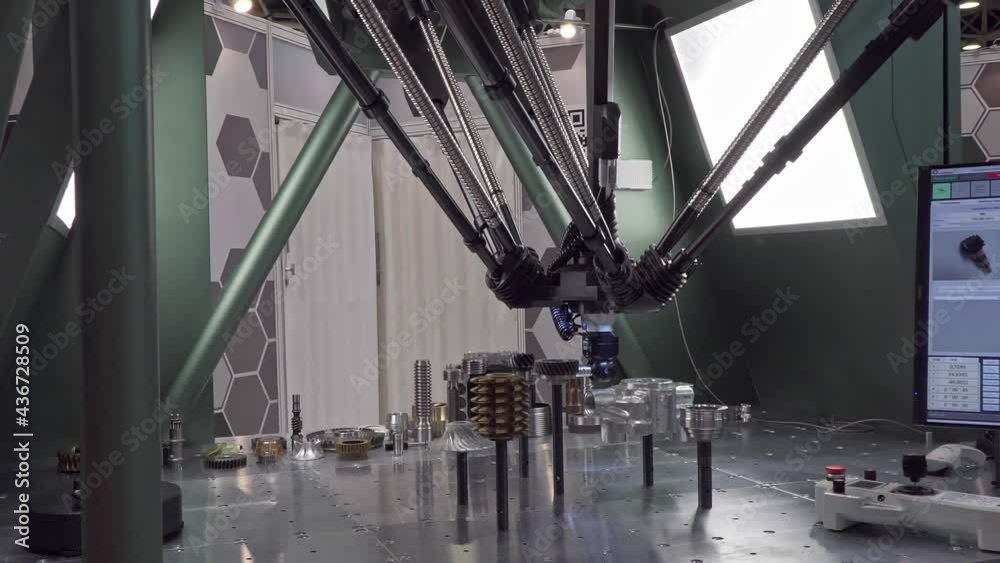 Metal processing equipment, operation of programmable equipment for measuring parts Metal processing equipment, operation of programmable equipment for measuring parts