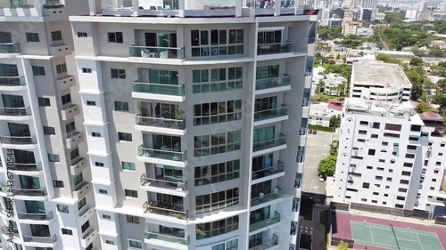 Santo domingo, república dominicana - 29 de mayo de 2021- Vista panorámica aérea de la ciudad de Santo Domingo con increibles edificios de apartamentos con fondo de toda la cuidad  photo
